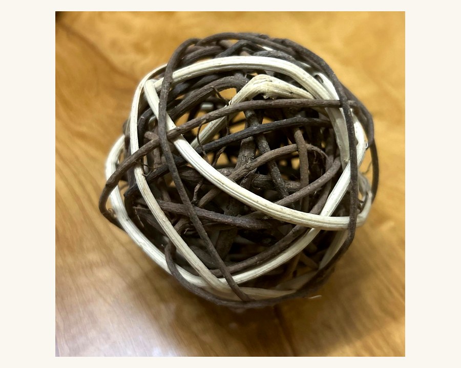 Two-Tone Vine Ball